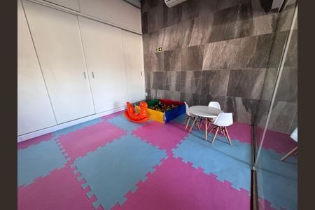 Apartamento para alugar com 93m², 2 quartos e 1 vagaÁrea comum