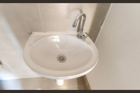 Apartamento à venda com 39m², 2 quartos e sem vaga Apartamento à venda com 39m², 2 quartos e sem vagaBanheiro