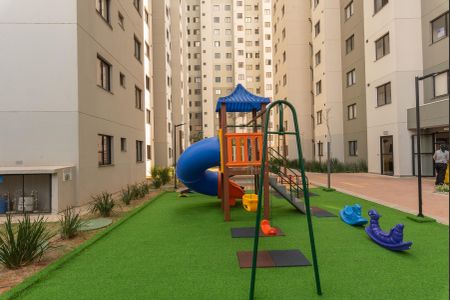 Apartamento à venda com 39m², 2 quartos e sem vaga Apartamento à venda com 39m², 2 quartos e sem vagaÁrea comum - Playground