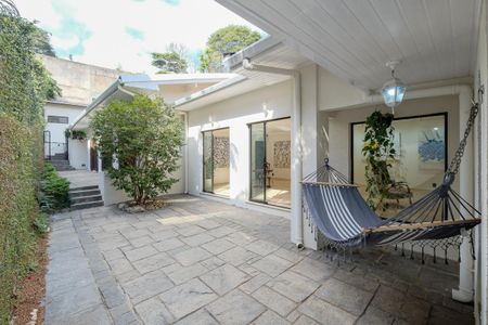 Casa à venda com 399m², 4 quartos e 3 vagasPátio