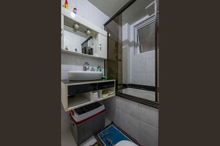 Banheiro de apartamento à venda com 1 quarto, 50m² em Pinheiros, São Paulo