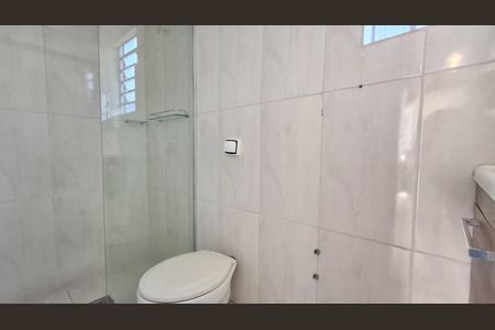 Casa à venda com 132m², 3 quartos e 3 vagas Casa à venda com 132m², 3 quartos e 3 vagasCasa 2 Banheiro