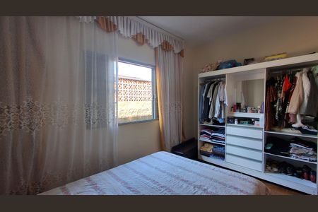 Casa à venda com 132m², 3 quartos e 3 vagas Casa à venda com 132m², 3 quartos e 3 vagasQuarto 2