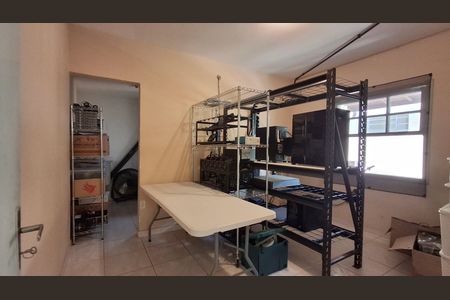 Casa à venda com 132m², 3 quartos e 3 vagas Casa à venda com 132m², 3 quartos e 3 vagasCasa 2