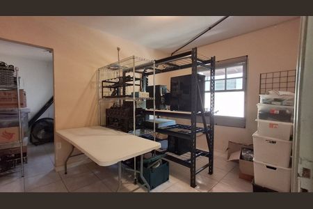 Casa à venda com 132m², 3 quartos e 3 vagas Casa à venda com 132m², 3 quartos e 3 vagasCasa 2