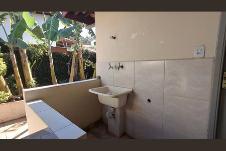 Casa à venda com 132m², 3 quartos e 3 vagas Casa à venda com 132m², 3 quartos e 3 vagasÁrea de Serviço