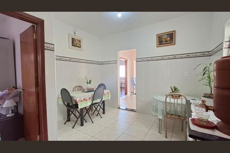 Casa à venda com 132m², 3 quartos e 3 vagas Casa à venda com 132m², 3 quartos e 3 vagasCopa