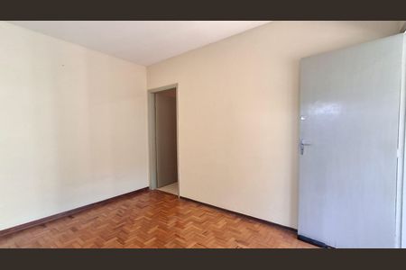 Casa à venda com 132m², 3 quartos e 3 vagas Casa à venda com 132m², 3 quartos e 3 vagasCasa 2