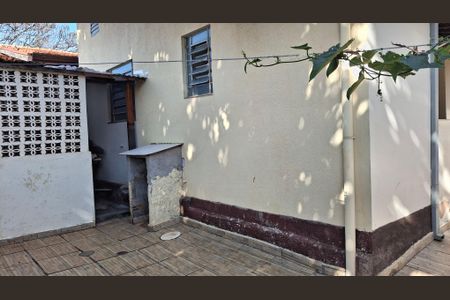 Casa à venda com 132m², 3 quartos e 3 vagas Casa à venda com 132m², 3 quartos e 3 vagasQuintal