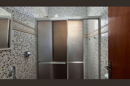 Casa à venda com 132m², 3 quartos e 3 vagas Casa à venda com 132m², 3 quartos e 3 vagasBanheiro