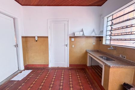 Casa à venda com 220m², 2 quartos e 1 vagaCozinha