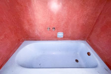 Casa à venda com 220m², 2 quartos e 1 vagaBanheiro