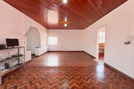 Casa à venda com 220m², 2 quartos e 1 vagaSala