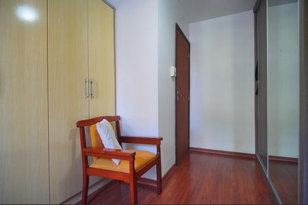Casa à venda com 300m², 4 quartos e 3 vagasQuarto 2