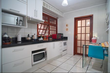Casa à venda com 300m², 4 quartos e 3 vagasCozinha