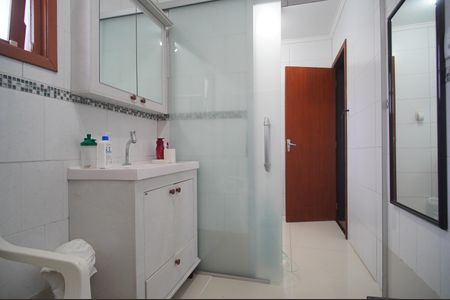 Casa à venda com 300m², 4 quartos e 3 vagasBanheiro 1