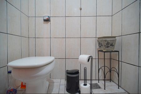 Casa à venda com 300m², 4 quartos e 3 vagasBanheiro 2