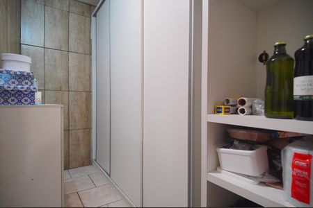 Casa à venda com 300m², 4 quartos e 3 vagasDespensa