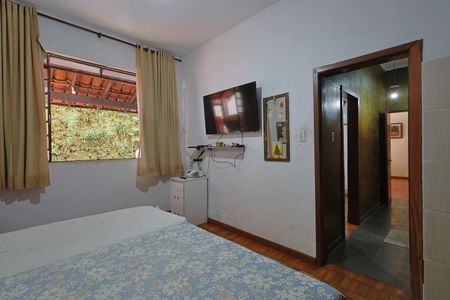 Casa à venda com 125m², 3 quartos e 5 vagasQuarto 2
