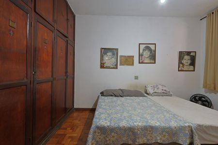 Casa à venda com 125m², 3 quartos e 5 vagasQuarto 2