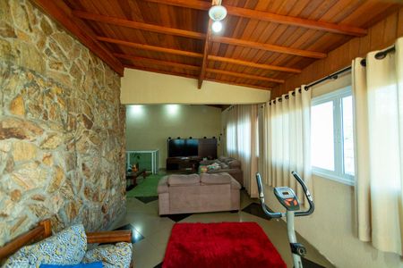 Casa à venda com 500m², 3 quartos e 2 vagasSala
