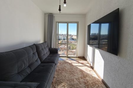 Sala de Estar de apartamento à venda com 3 quartos, 70m² em Jardim dos Oliveiras, Campinas