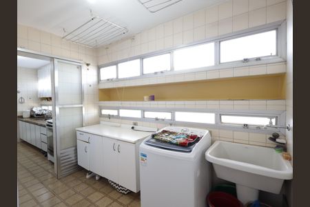 Apartamento para alugar com 143m², 2 quartos e 2 vagasÁrea de Serviço