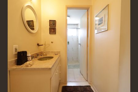 Apartamento para alugar com 143m², 2 quartos e 2 vagasBanheiro Social