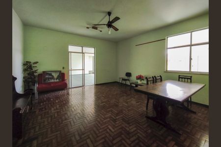 Apartamento à venda com 80m², 1 quarto e 1 vaga Apartamento à venda com 80m², 1 quarto e 1 vagaÁrea comum - Salão de festas