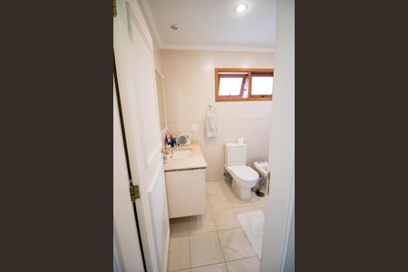 Casa à venda com 460m², 4 quartos e 4 vagas Casa à venda com 460m², 4 quartos e 4 vagasBanheiro da Suíte 2