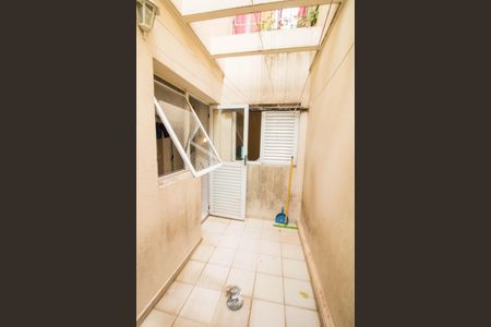 Casa à venda com 460m², 4 quartos e 4 vagas Casa à venda com 460m², 4 quartos e 4 vagasÁrea comum