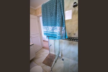 Casa à venda com 460m², 4 quartos e 4 vagas Casa à venda com 460m², 4 quartos e 4 vagasBanheiro da Suíte 4