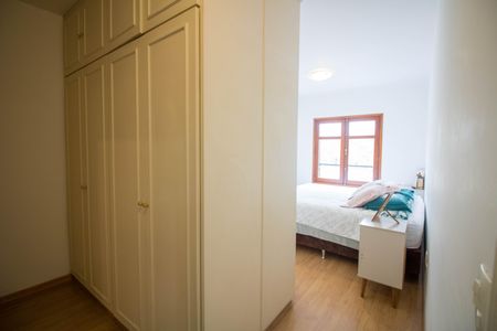 Casa à venda com 460m², 4 quartos e 4 vagas Casa à venda com 460m², 4 quartos e 4 vagasSuíte 1