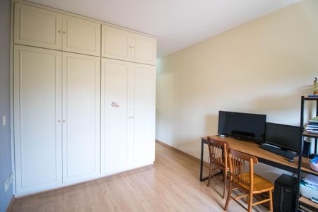 Casa à venda com 460m², 4 quartos e 4 vagas Casa à venda com 460m², 4 quartos e 4 vagasSuíte 3