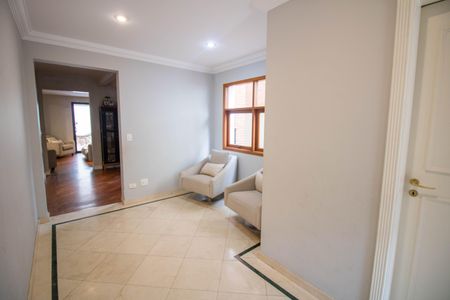 Casa à venda com 460m², 4 quartos e 4 vagas Casa à venda com 460m², 4 quartos e 4 vagasSala