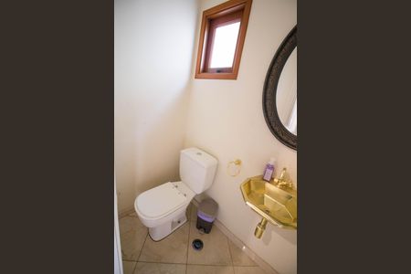 Casa à venda com 460m², 4 quartos e 4 vagas Casa à venda com 460m², 4 quartos e 4 vagasLavabo