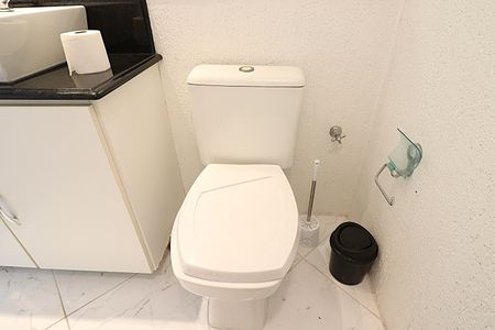 Apartamento à venda com 65m², 2 quartos e 1 vagaBanheiro Social