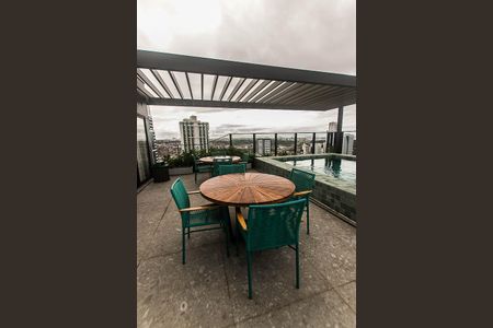 Apartamento para alugar com 29m², 1 quarto e 1 vaga Apartamento para alugar com 29m², 1 quarto e 1 vagaÁrea comum - Piscina