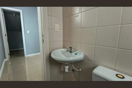 Casa de condomínio à venda com 480m², 5 quartos e 4 vagas Casa de condomínio à venda com 480m², 5 quartos e 4 vagasBanheiro da Suíte 1