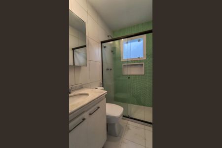 Casa de condomínio à venda com 480m², 5 quartos e 4 vagas Casa de condomínio à venda com 480m², 5 quartos e 4 vagasBanheiro da Suíte 3