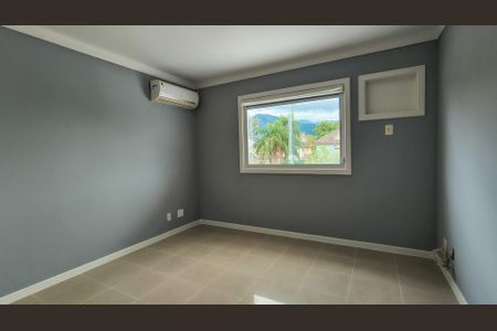 Casa de condomínio à venda com 480m², 5 quartos e 4 vagas Casa de condomínio à venda com 480m², 5 quartos e 4 vagasQuarto 1