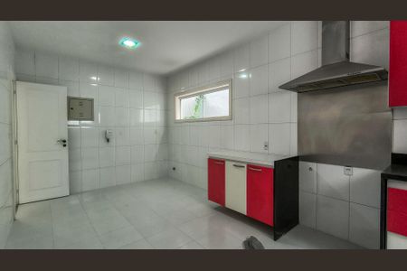 Casa de condomínio à venda com 480m², 5 quartos e 4 vagas Casa de condomínio à venda com 480m², 5 quartos e 4 vagasCozinha