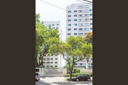 Apartamento à venda com 70m², 2 quartos e 1 vagaFachada