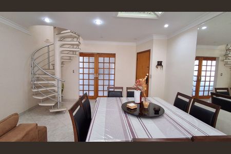 Apartamento à venda com 138m², 3 quartos e 2 vagas Apartamento à venda com 138m², 3 quartos e 2 vagasSala