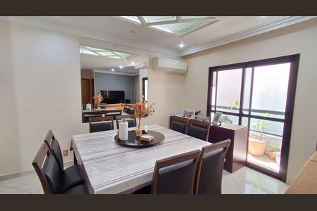 Apartamento à venda com 138m², 3 quartos e 2 vagas Apartamento à venda com 138m², 3 quartos e 2 vagasSala