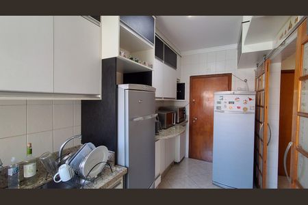 Apartamento à venda com 138m², 3 quartos e 2 vagas Apartamento à venda com 138m², 3 quartos e 2 vagasCozinha