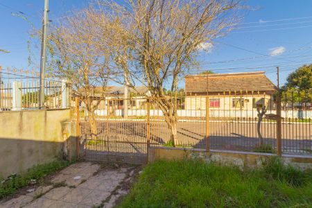 Quintal de casa à venda com 2 quartos, 260m² em Rio Branco, Canoas