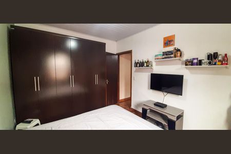 Casa à venda com 180m², 3 quartos e 2 vagas Casa à venda com 180m², 3 quartos e 2 vagasQuarto 1