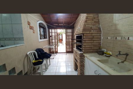 Casa à venda com 180m², 3 quartos e 2 vagas Casa à venda com 180m², 3 quartos e 2 vagasÁrea Gourmet