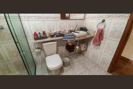 Casa à venda com 180m², 3 quartos e 2 vagas Casa à venda com 180m², 3 quartos e 2 vagasBanheiro da Suíte